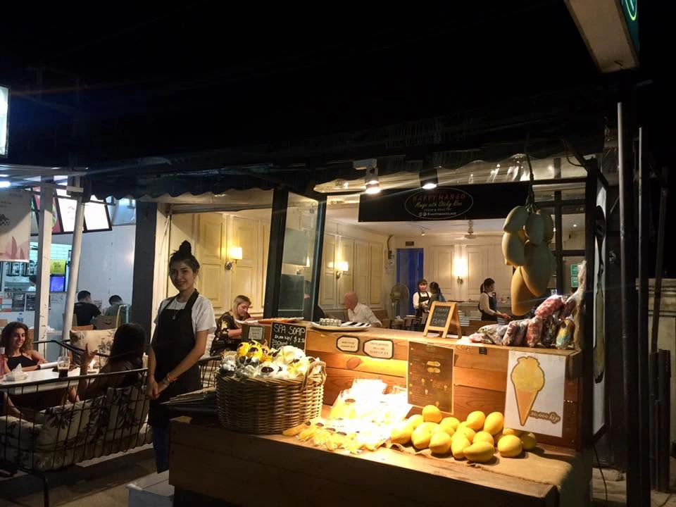 Happy Mango Thai Restaurant in Vang Vieng, Laos